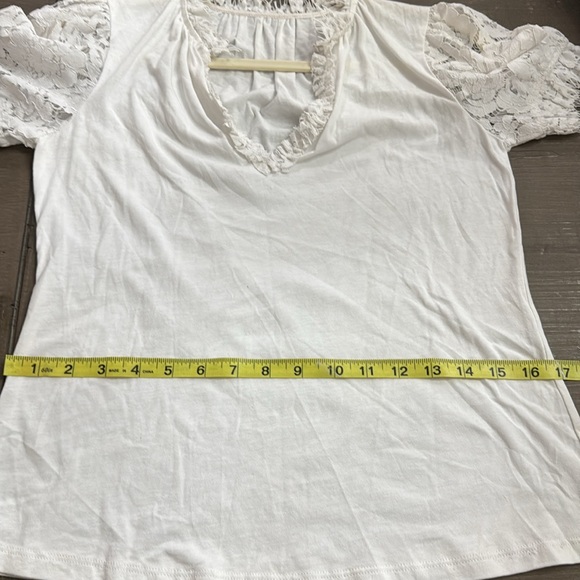 Revolve Generation Love Jess Lace Combo Top short sleeve puff sleeve V Neck - Picture 7 of 8